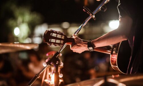 Why Discovering New Music Feels So Good (and How to Do It Better) Why Discovering New Music Feels So Good (and How to Do It Better)